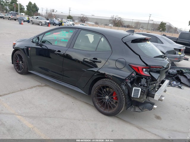 2024 TOYOTA GR COROLLA JTNABAAE2RA014287 Photo 2