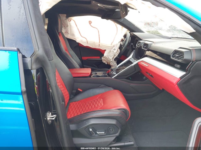 2019 LAMBORGHINI URUS ZPBUA1ZL5KLA03245 Photo 4