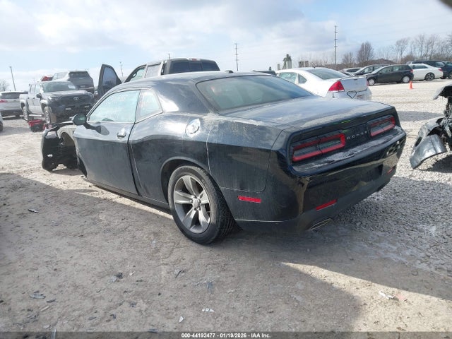 2016 DODGE CHALLENGER 2C3CDZAG0GH138133 Photo 2