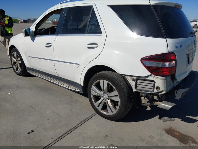 2011 MERCEDES-BENZ ML 350 4JGBB8GB2BA680372 Photo 2