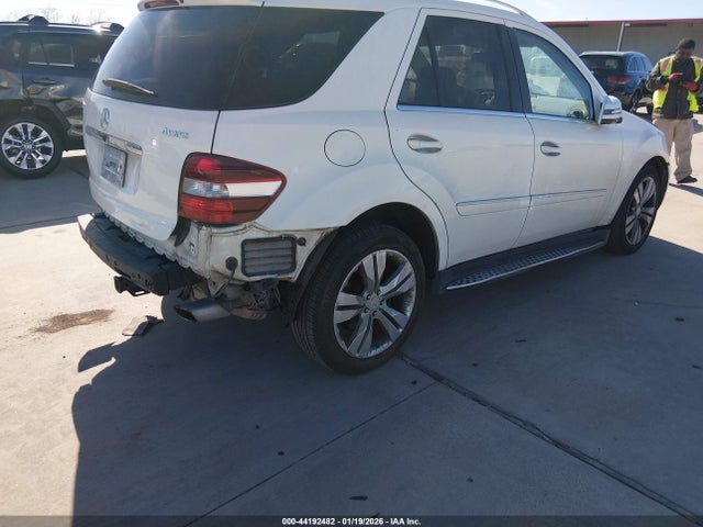 2011 MERCEDES-BENZ ML 350 4JGBB8GB2BA680372 Photo 3