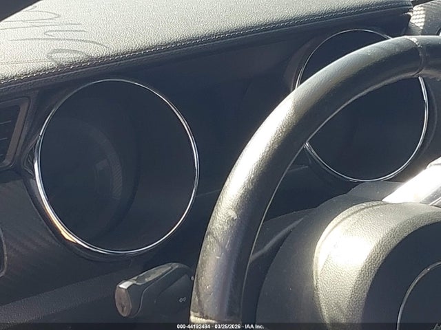 1FA6P8AM8G5274409 Ford Mustang V6