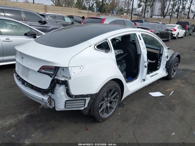 2018 TESLA MODEL 3 5YJ3E1EAXJF076866 Photo 3