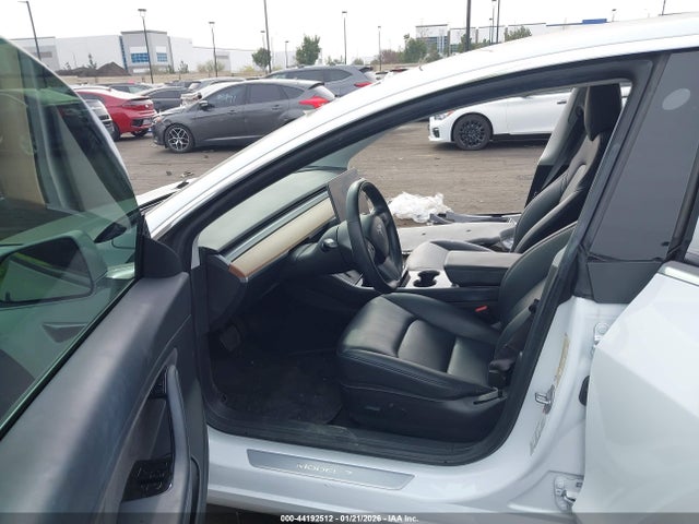 2018 TESLA MODEL 3 5YJ3E1EAXJF076866 Photo 4