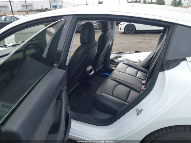 2018 TESLA MODEL 3 5YJ3E1EAXJF076866 Photo 7