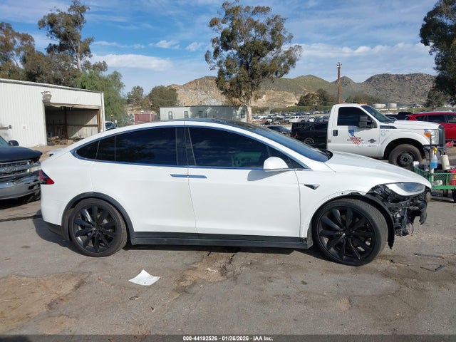 Tesla Model X 100d/75d/long Range 2019 5YJXCBE28KF188766 Image 13