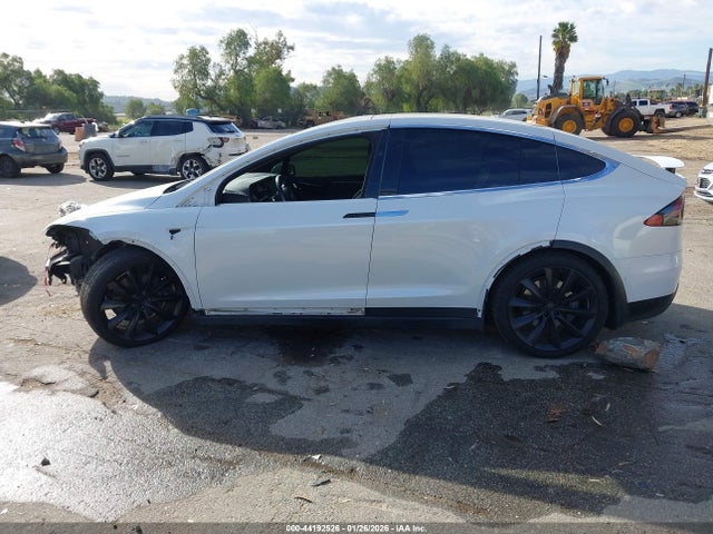 Tesla Model X 100d/75d/long Range 2019 5YJXCBE28KF188766 Image 14