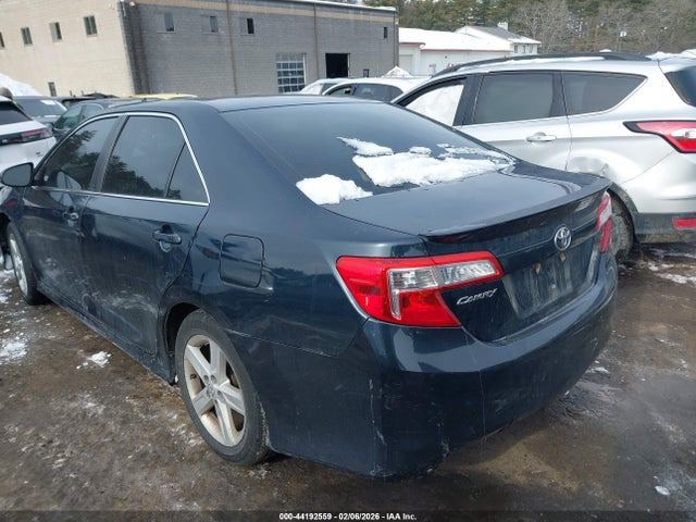 4T1BF1FK1EU404202 Toyota CAMRY SE