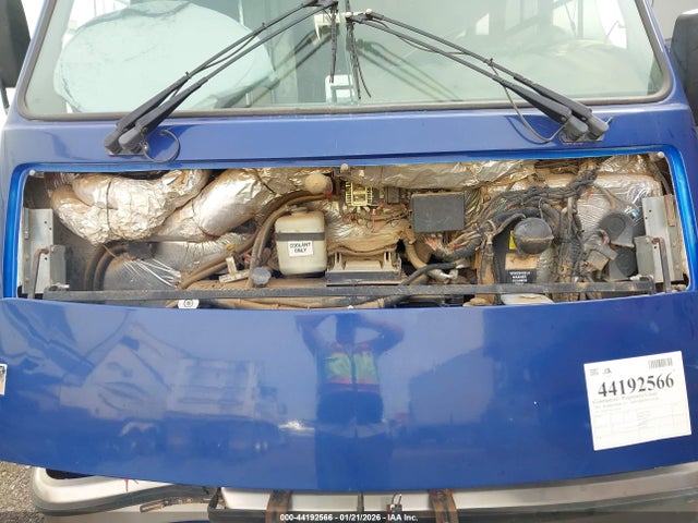 Продажа на аукционе авто 2001 Workhorse Custom Chassis Motorhome Chassis P3500, vin: 5B4KP57G013335544, номер лота: 44192566