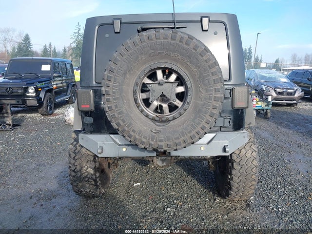 Jeep Wrangler Unlimited Rubicon 2014 1C4BJWFG5EL230815 Image 17