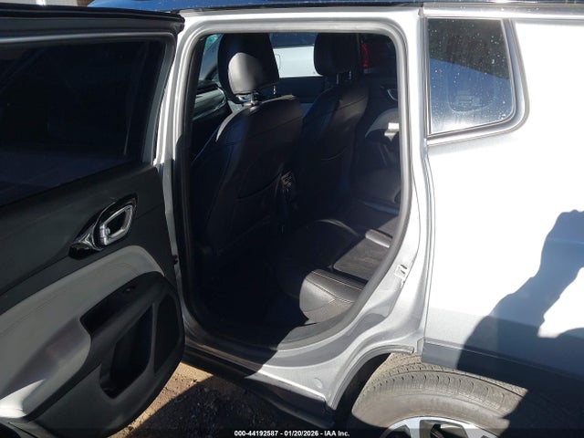 44192587 :رقم المزاد ، 3C4NJDCN2RT585651 vin ، 2024 Jeep Compass Limited 4x4 مزاد بيع