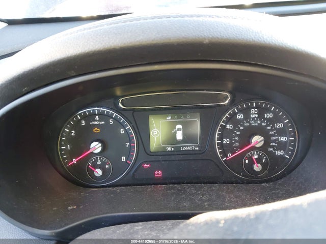 5XYPG4A30HG280602 KIA Sorento 2.4l Lx