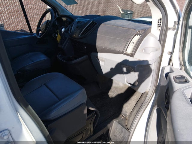 1FTYE9ZM4HKA83995 Ford Transit-150