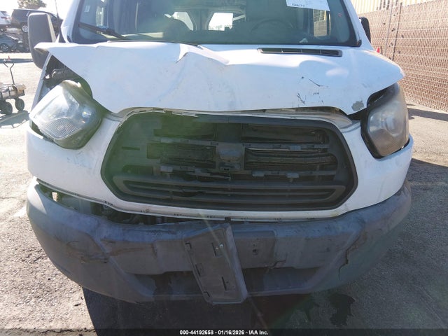 1FTYE9ZM4HKA83995 Ford Transit-150