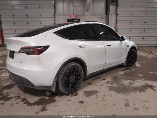 Продаж на аукціоні авто 2021 Tesla Model Y Long Range Dual Motor All-wheel Drive, vin: 5YJYGAEEXMF186940, номер лоту: 44192671