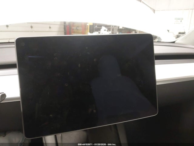 Продаж на аукціоні авто 2021 Tesla Model Y Long Range Dual Motor All-wheel Drive, vin: 5YJYGAEEXMF186940, номер лоту: 44192671