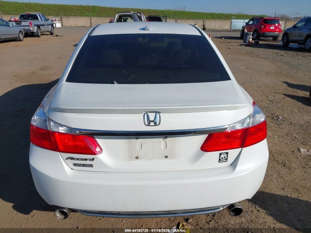 Honda ACCORD LX 2015 1HGCR2F30FA055715 Image 32