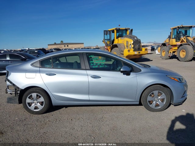 1G1BC5SM5H7223546 Chevrolet Cruze Ls Auto