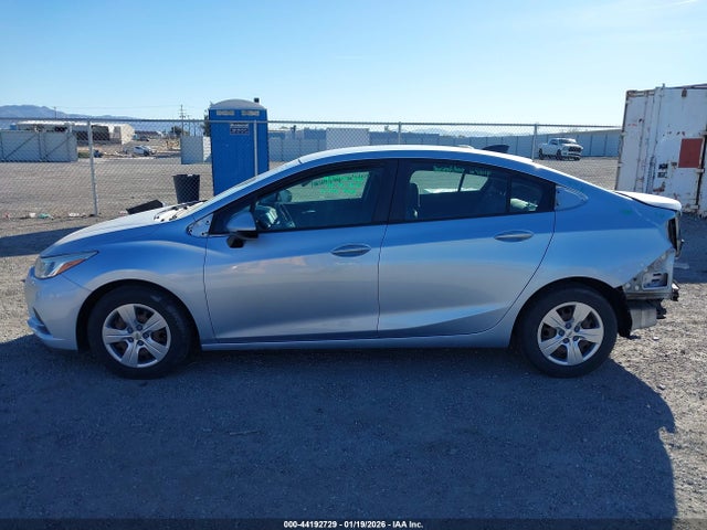 1G1BC5SM5H7223546 Chevrolet Cruze Ls Auto