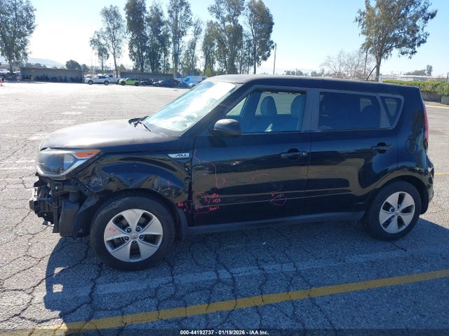 2016 Kia Soul მანქანა იყიდება აუქციონზე, vin: KNDJN2A21G7334198, აუქციონის ნომერი: 44192737