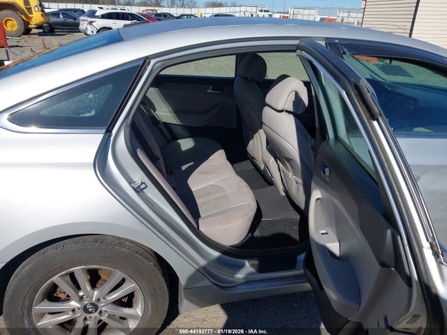 2017 HYUNDAI SONATA 5NPE24AF8HH471810 Photo 7