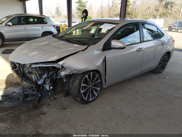 2T1BURHE8KC216432 Toyota COROLLA SE