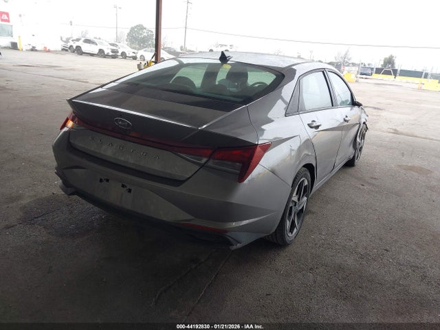 KMHLS4AG5PU410978 Hyundai ELANTRA SEL