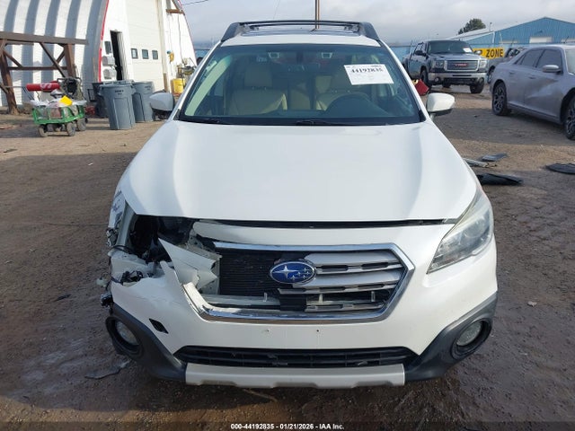 Продаж на аукціоні авто 2017 Subaru Outback 3.6r Limited, vin: 4S4BSENC3H3310829, номер лоту: 44192835