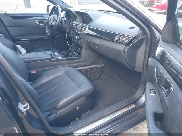 2011 MERCEDES-BENZ E 550 WDDHF7CB0BA395873 Photo 4