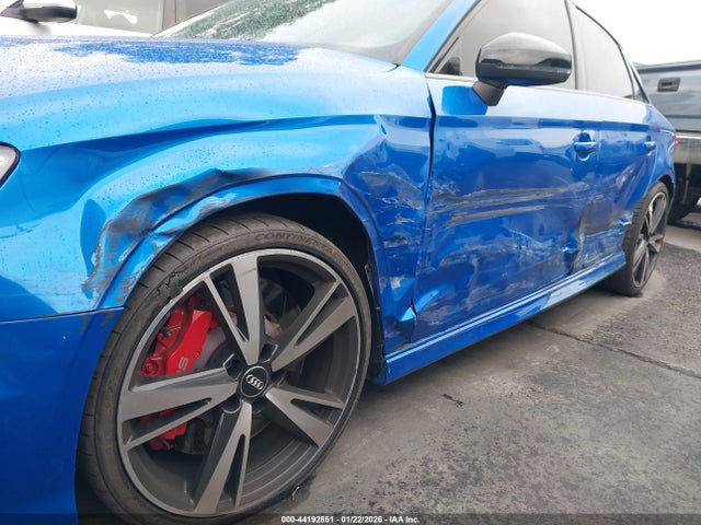 2018 AUDI RS 3 WUABWGFF7J1905717 Photo 5