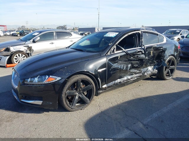 2012 JAGUAR XF SAJWA0HB6CLS27114 Photo 1