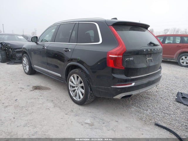 2016 VOLVO XC90 YV4A22PLXG1041800 Photo 2