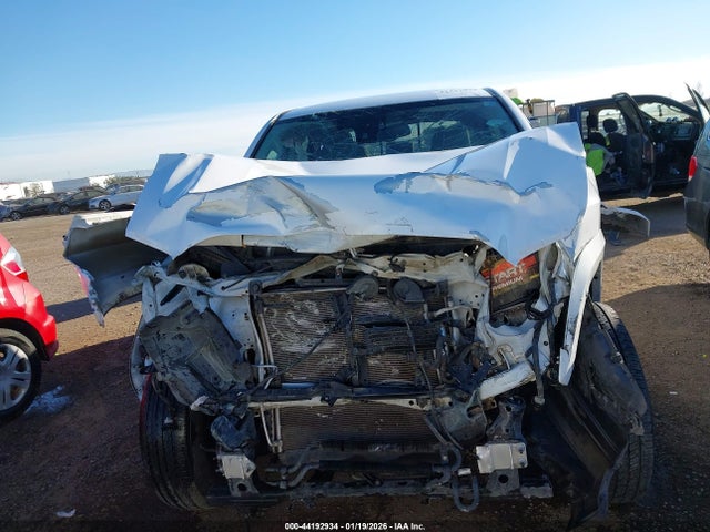 5TFAZ5CN7JX067864 Toyota Tacoma Sr5 V6