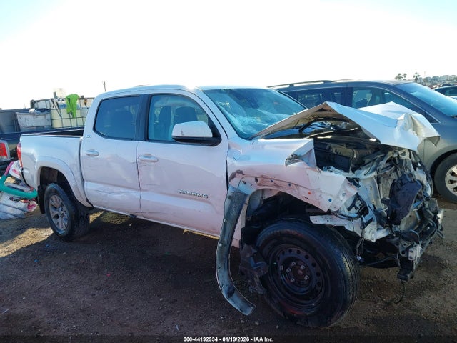5TFAZ5CN7JX067864 Toyota Tacoma Sr5 V6