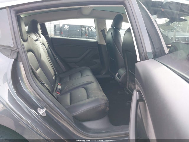 2018 TESLA MODEL 3 5YJ3E1EA8JF040075 Photo 7