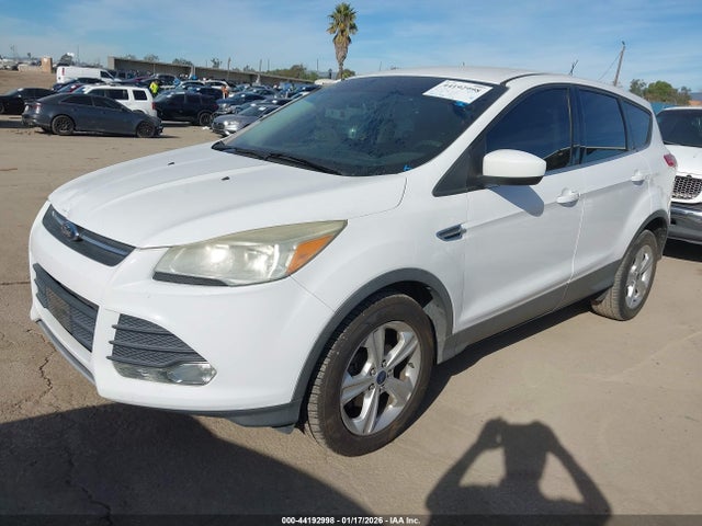 1FMCU0GX7EUD33005 Ford ESCAPE SE