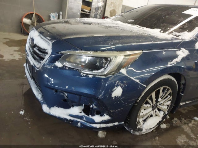 Продаж на аукціоні авто 2019 Subaru Legacy 2.5i, vin: 4S3BNAB64K3039516, номер лоту: 44193058