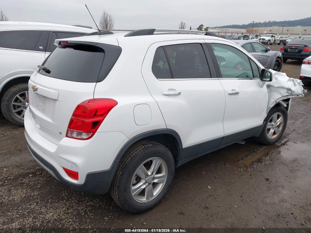 3GNCJPSB0JL309321 Chevrolet Trax Lt