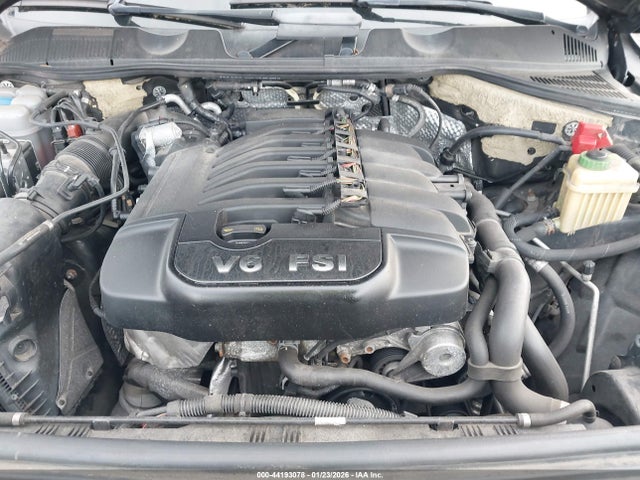 2015 Volkswagen Touareg V6 Lux მანქანა იყიდება აუქციონზე, vin: WVGEF9BPXFD006811, აუქციონის ნომერი: 44193078