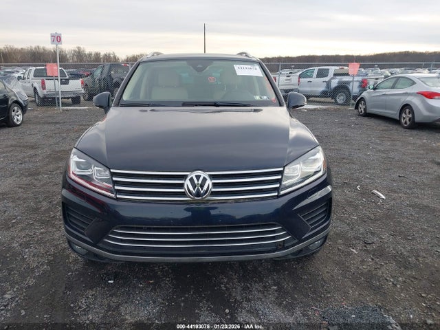 2015 Volkswagen Touareg V6 Lux მანქანა იყიდება აუქციონზე, vin: WVGEF9BPXFD006811, აუქციონის ნომერი: 44193078