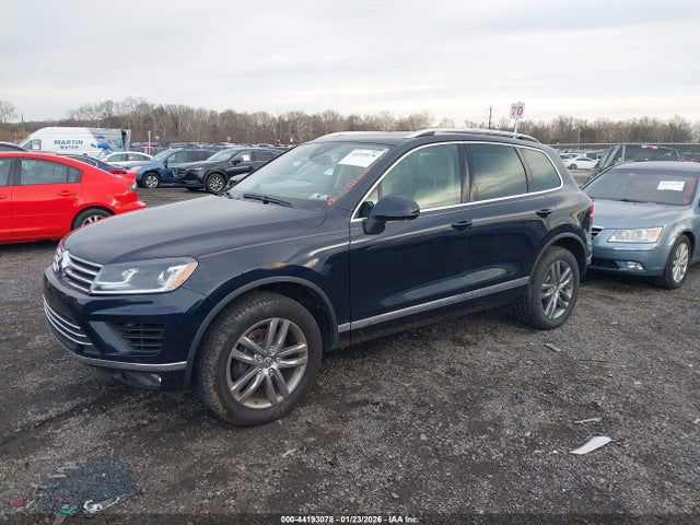 2015 Volkswagen Touareg V6 Lux მანქანა იყიდება აუქციონზე, vin: WVGEF9BPXFD006811, აუქციონის ნომერი: 44193078