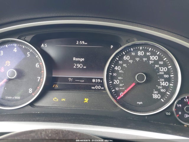 2015 Volkswagen Touareg V6 Lux მანქანა იყიდება აუქციონზე, vin: WVGEF9BPXFD006811, აუქციონის ნომერი: 44193078