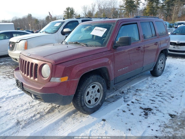 1C4NJPBA5GD764995 Jeep Patriot Sport