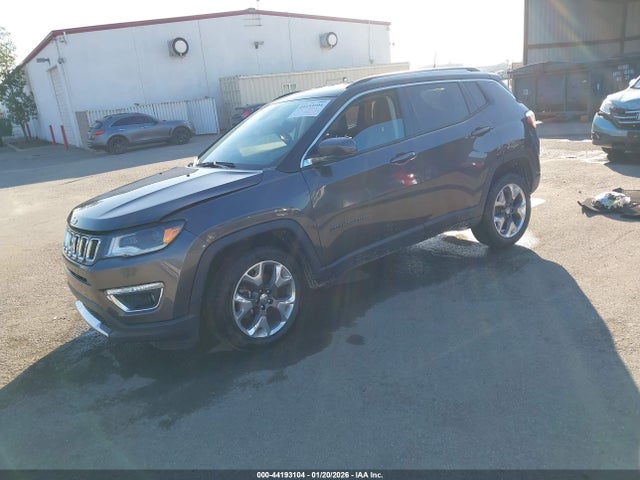 3C4NJDCB7KT766952 Jeep Compass Limited