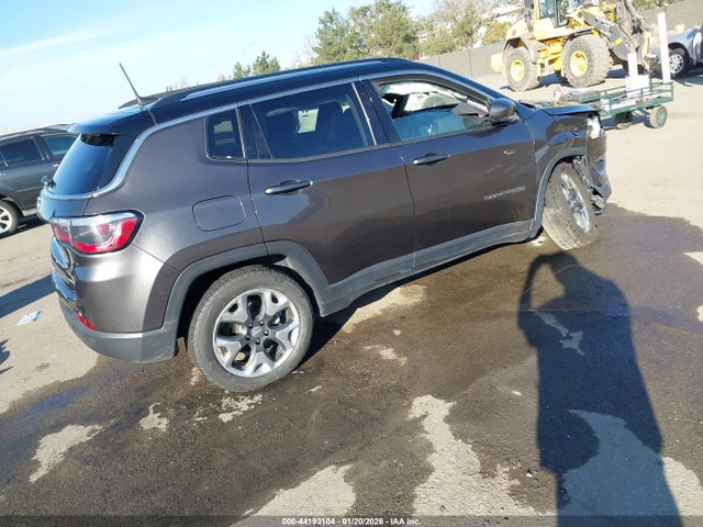 3C4NJDCB7KT766952 Jeep Compass Limited