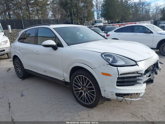 2019 PORSCHE CAYENNE WP1AB2AYXKDA65124 Photo 0