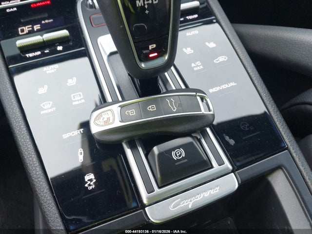 2019 PORSCHE CAYENNE WP1AB2AYXKDA65124 Photo 10