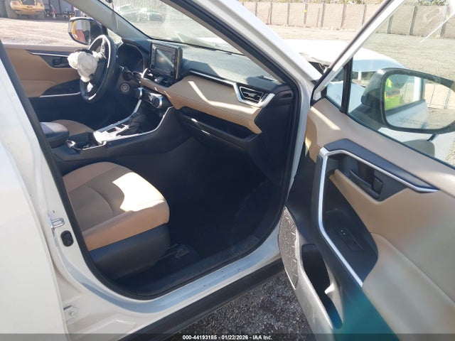 Toyota RAV4 LE 2020 2T3F1RFV9LC080169 Image 5