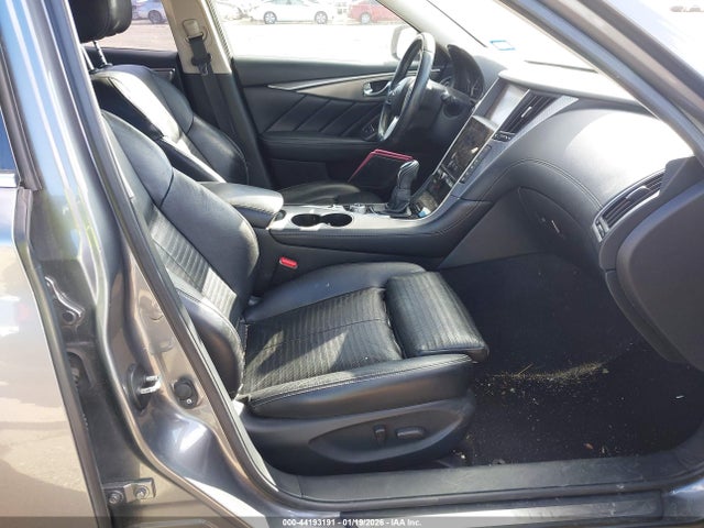 44193191 :رقم المزاد ، JN1EV7AP0JM355551 vin ، 2018 Infiniti Q50 3.0t Sport مزاد بيع