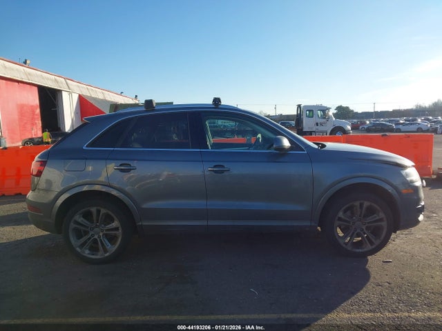 WA1GFCFS9FR004053 Audi Q3 2.0t Premium Plus